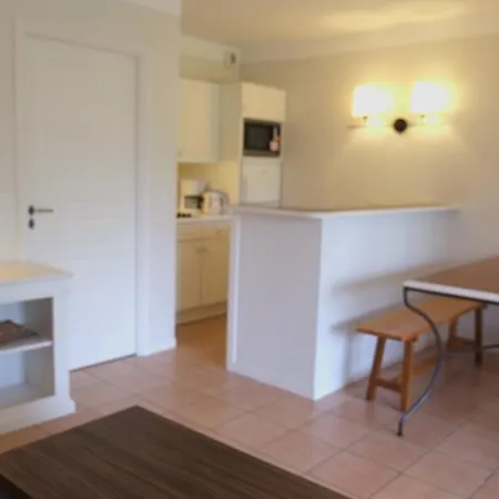 Les Restanques Du Golfe De Saint-tropez / Selexity Grimaud
