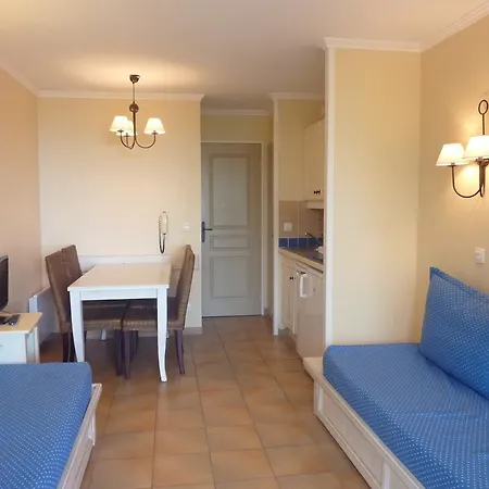 Holiday park Les Restanques Du Golfe De Saint-tropez / Selexity Grimaud