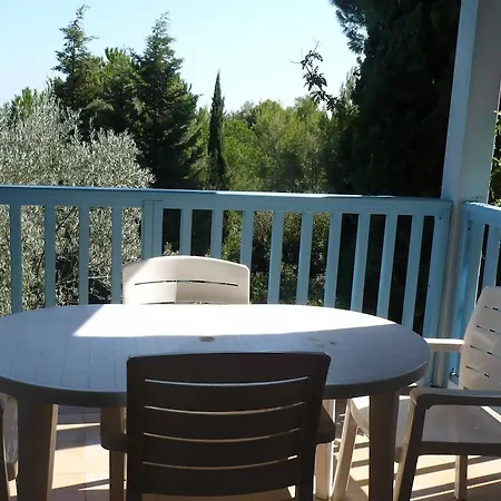 Les Restanques Du Golfe De Saint-tropez / Selexity Grimaud