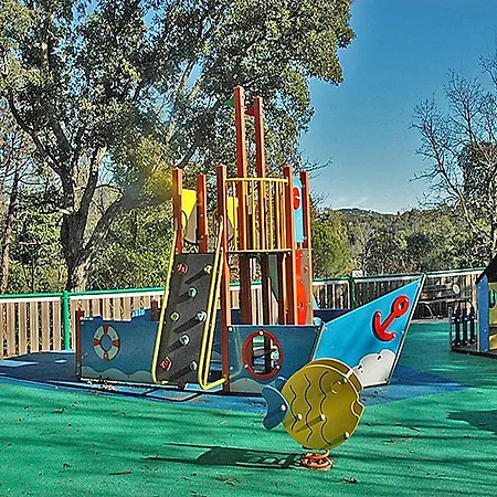 Les Restanques Du Golfe De Saint-tropez / Selexity Grimaud