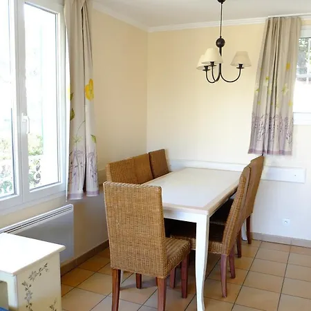 Les Restanques Du Golfe De Saint-tropez / Selexity 格里莫